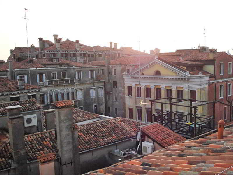 Hotel Ariel Silva Veneza Exterior foto